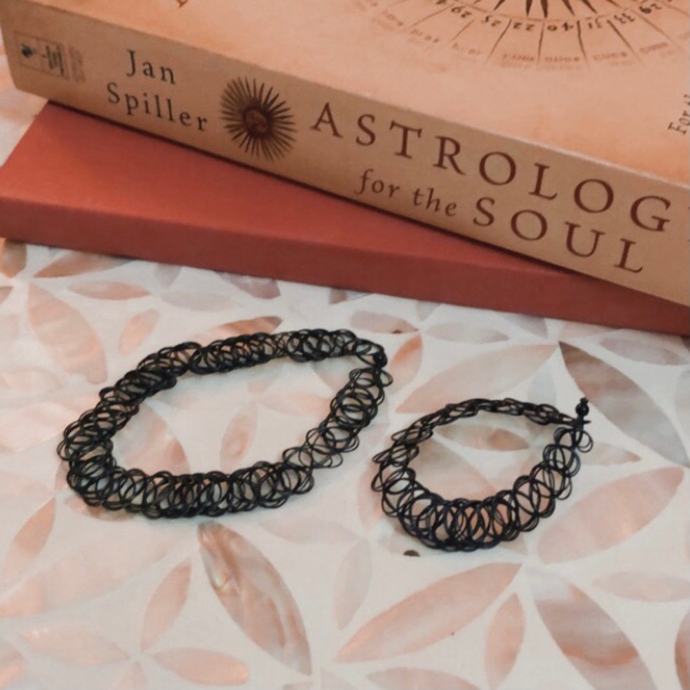 Choker Necklace & Bracelet Set
